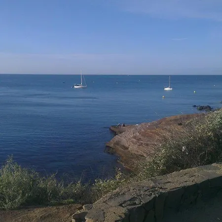 T2 Avec Parking, Grande Terrasse, Et Proche - Quartier Mole - Fr-1-702-37 * Agde