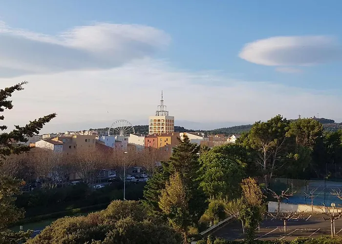 T2 Avec Parking, Grande Terrasse, Et Proche - Quartier Mole - Fr-1-702-37 * Agde