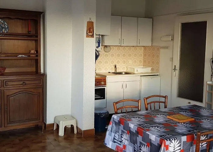 T2 Avec Parking, Grande Terrasse, Et Proche - Quartier Mole - Fr-1-702-37 Appartamento