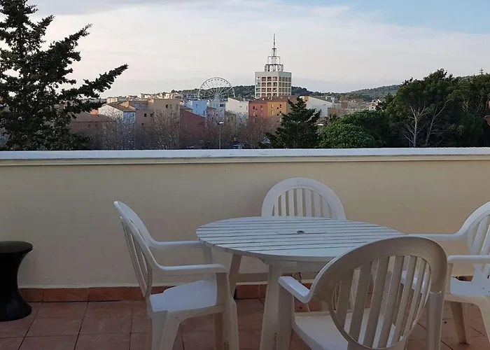 T2 Avec Parking, Grande Terrasse, Et Proche - Quartier Mole - Fr-1-702-37 * Agde