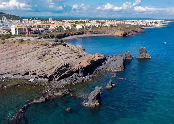 Appartamento T2 Avec Parking, Grande Terrasse, Et Proche - Quartier Mole - Fr-1-702-37 *